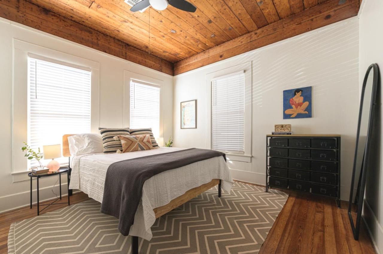 Restored 1930S Uptown Bungalow 2 Min. To Magnolia Waco Eksteriør billede