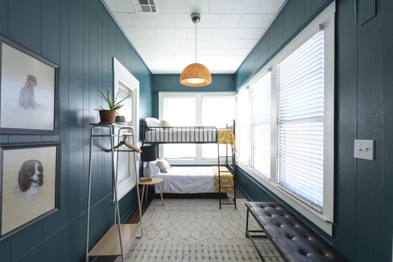 Restored 1930S Uptown Bungalow 2 Min. To Magnolia Waco Eksteriør billede