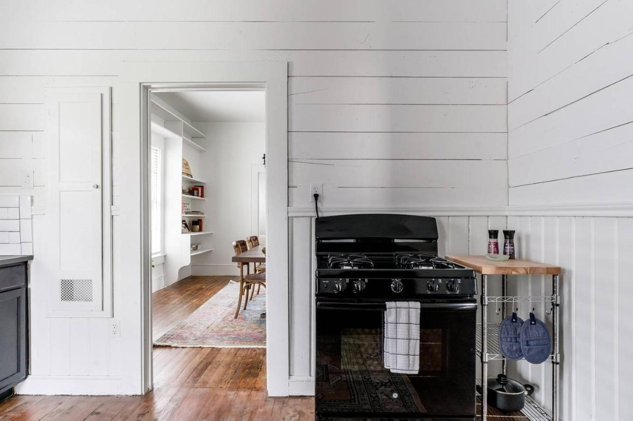 Restored 1930S Uptown Bungalow 2 Min. To Magnolia Waco Eksteriør billede