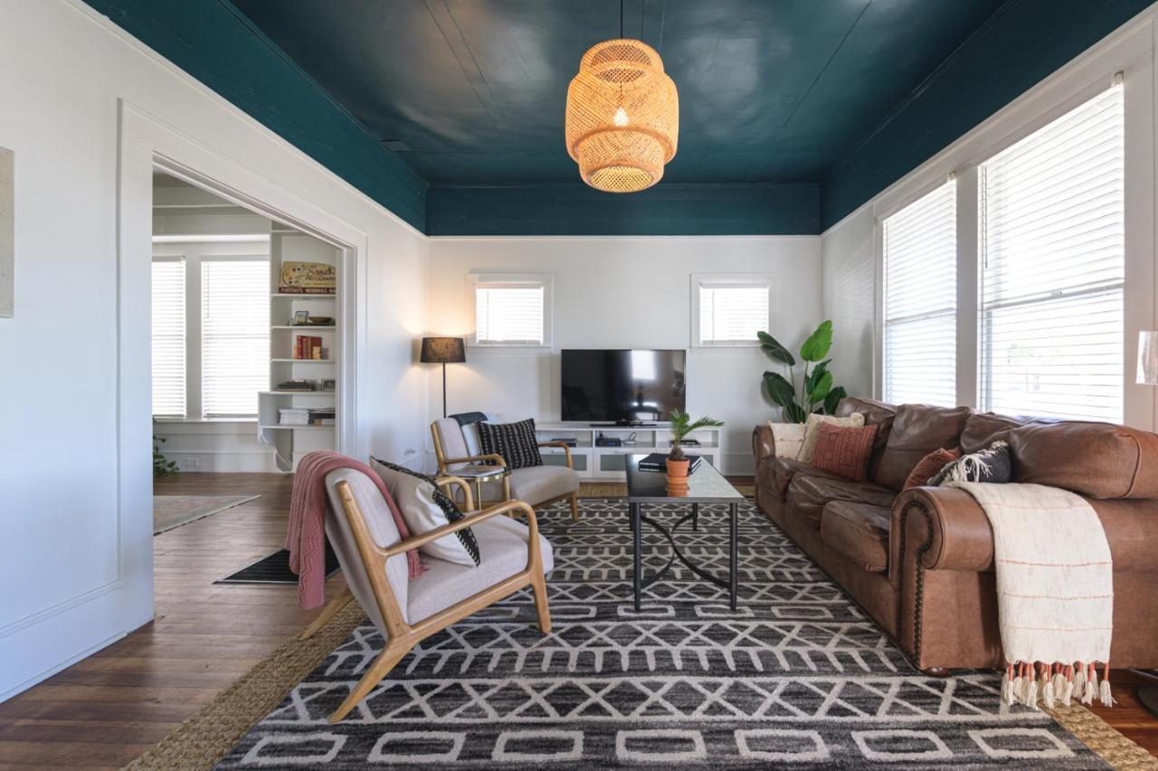 Restored 1930S Uptown Bungalow 2 Min. To Magnolia Waco Eksteriør billede